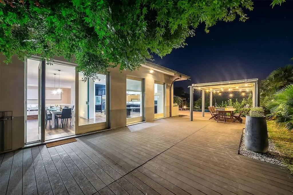 Villa Belvedere - Pool, Sauna, Gym, Private Nightclub San Fermo della Battaglia